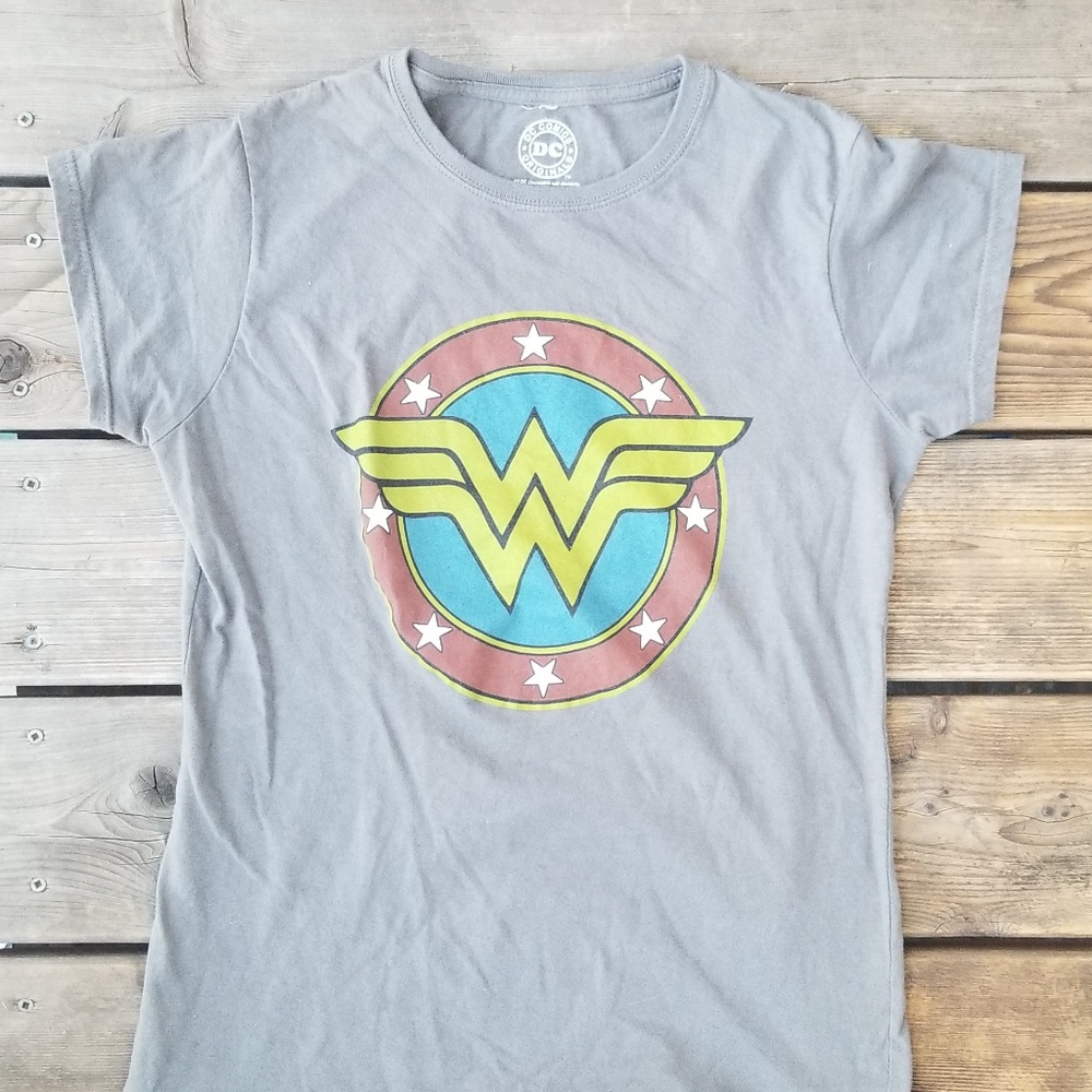 Wonder Woman t-shirt
